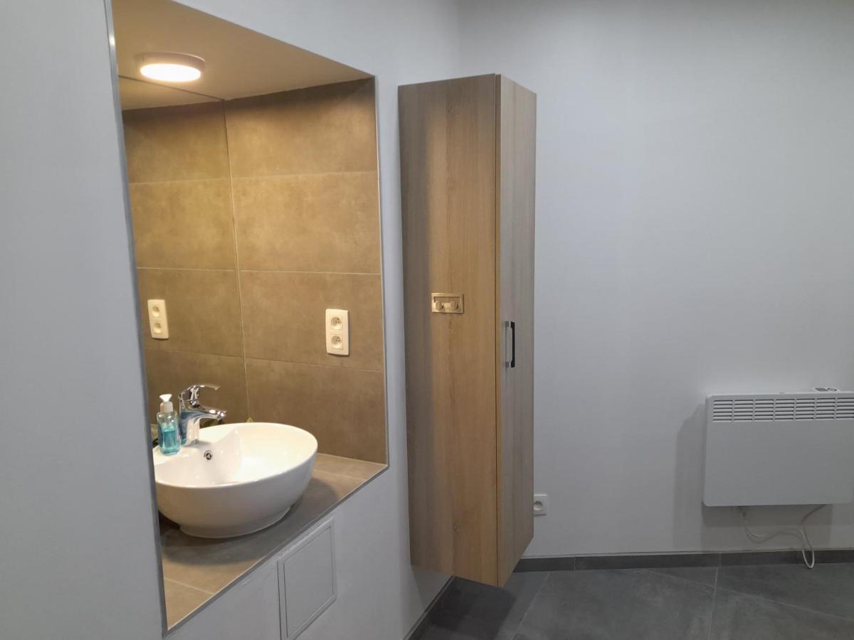 Chez Francis Bed & Breakfast Вервиерс Екстериор снимка